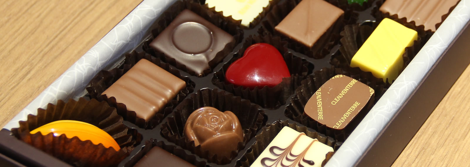 メインビジュアル背景 チョコレート